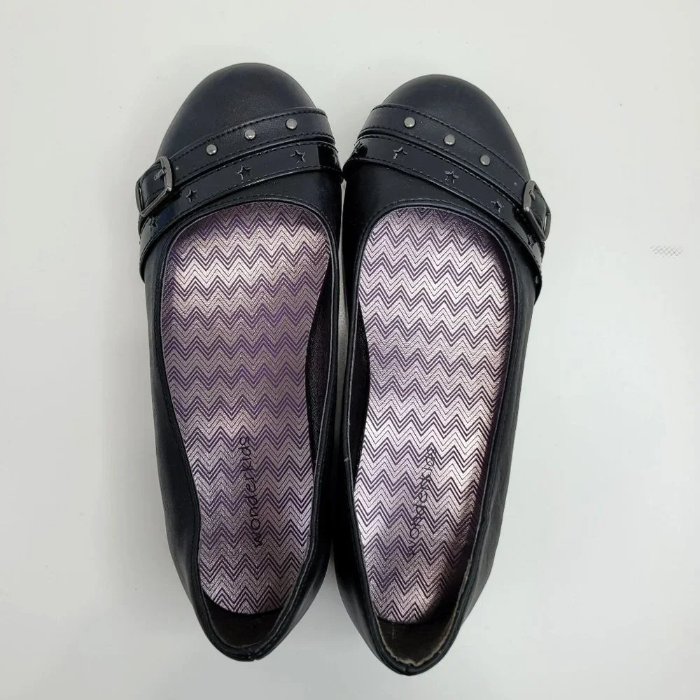 Wonder Kids Kathy Girl's Flats Slip Resistant Black US Size 1 NIB